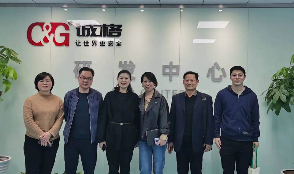 周浦商會“活動”忙 互取“真經”促發展.jpg