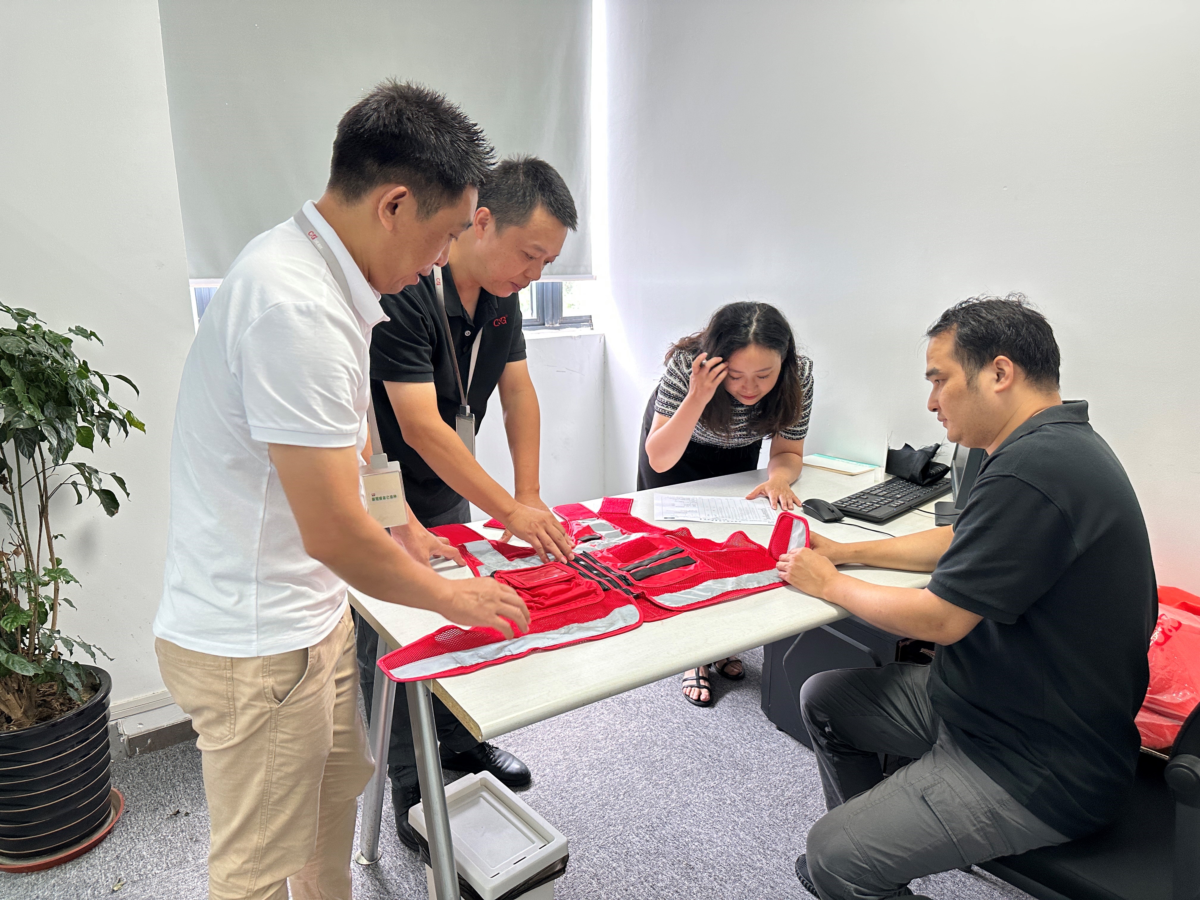 上海誠格生產技術科班組獲浦東新區“文明班組”榮譽稱號